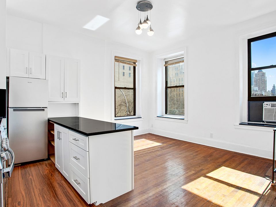 1st image of 403 W 57th St APT 3A