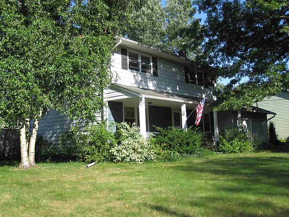 2nd image of 14 Mill Ln
