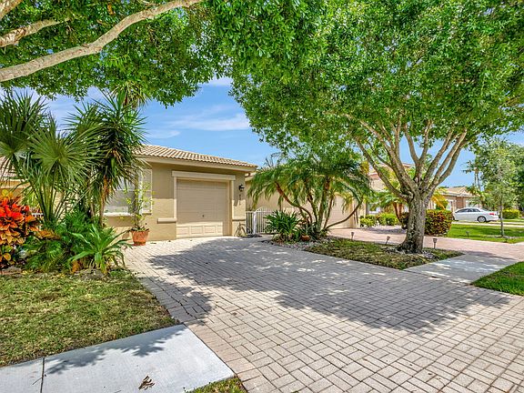 2nd image of 8525 Water Cay