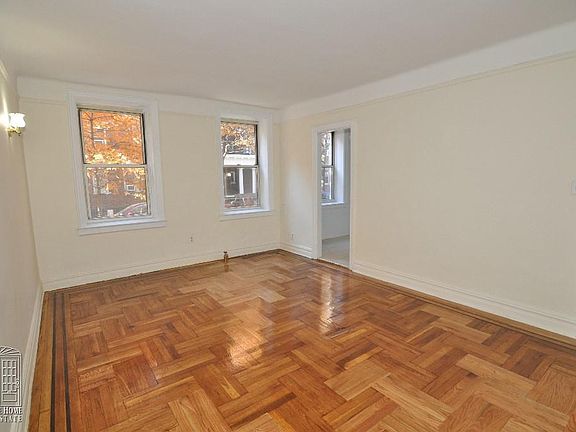 4th image of 4115 46th St APT 1J