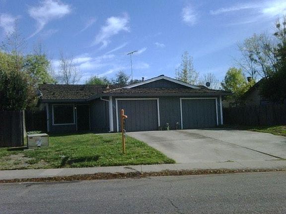 2nd image of 3425 Viking Dr