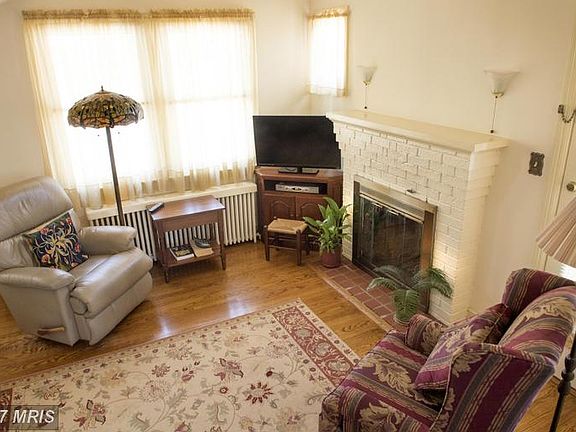 4th image of 6515 Halleck St