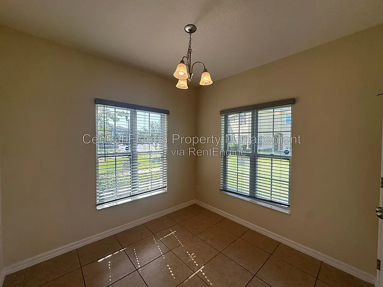 172 Primrose Dr — Photo 7