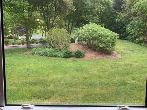 5 Wellington Dr #5, Farmington, CT 06032