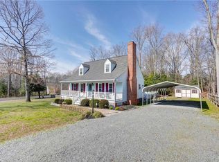 8900 Woods Edge Dr, Quinton, VA 23141