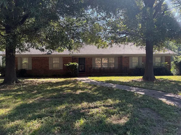 111 Colonial Rd, Osceola, AR 72370