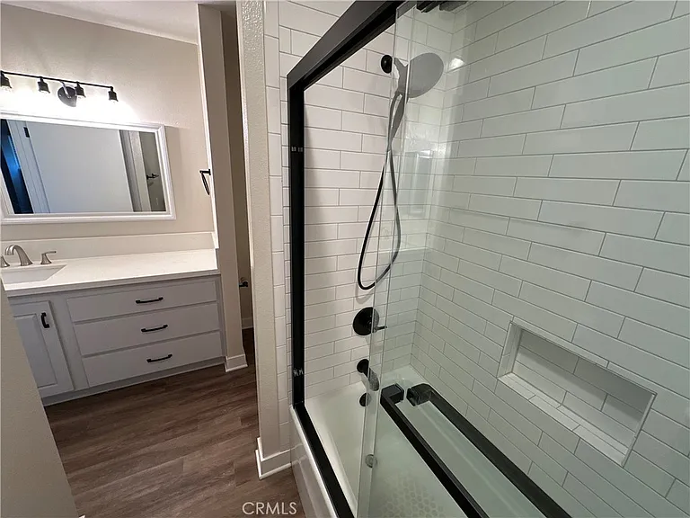 119 S Glassell St #B — Photo 13