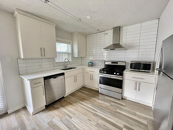 3rd image of 507 Boyett St #4-1