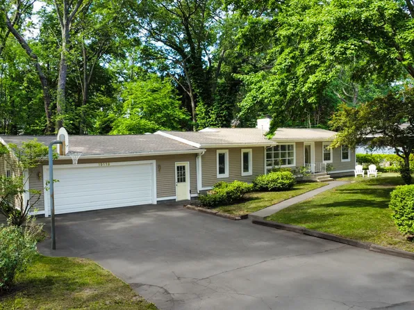 15116 Echo Ct, Spring Lake, MI 49456
