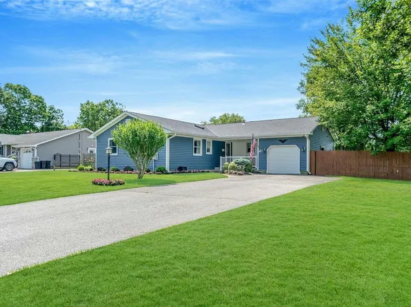50 2nd Avenue, Medford, NY 11763