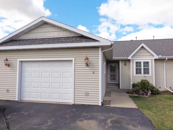 1277 East Bluff ROAD #6, Whitewater, WI 53190