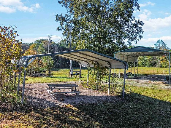 3rd image of 459 Kara Ln