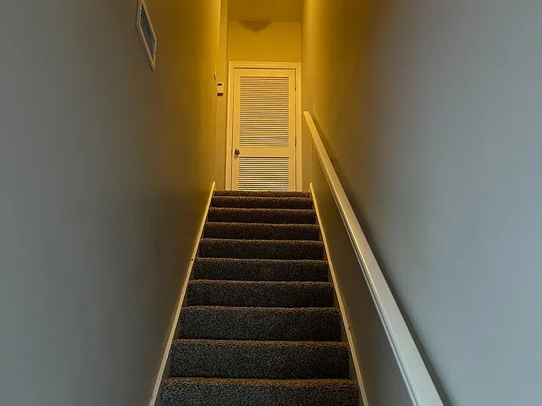 310 Stratford Dr — Photo 10