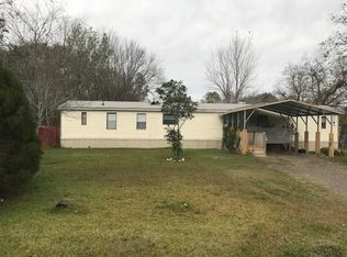 3 County Road 726, Angleton, TX 77515