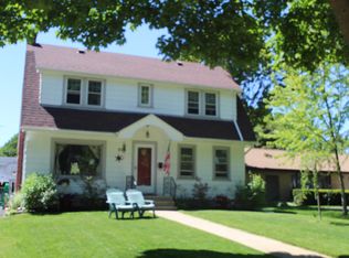 809 S 120th St, West Allis, WI 53214
