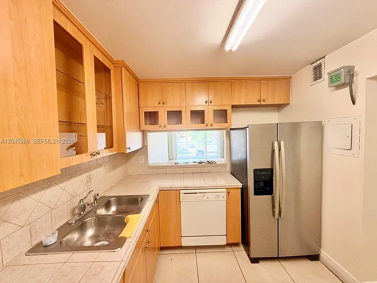 1975 W 44th Pl #203 — Photo 14