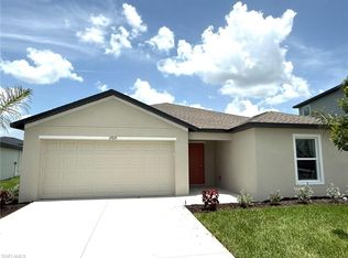 17610 Paradiso Way, North Fort Myers, FL 33917