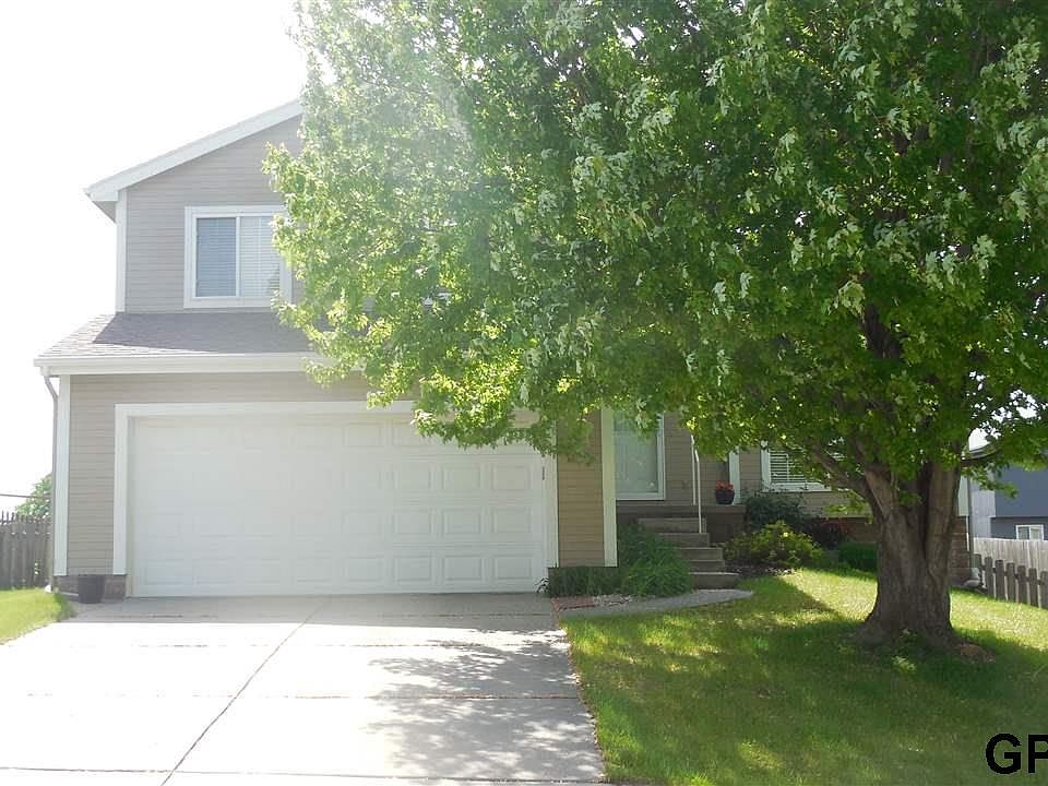 1st image of 4616 N 144th Ave