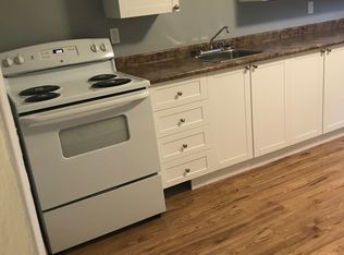 627 Carsons Rd #1, Ottawa, ON K1K 2G9