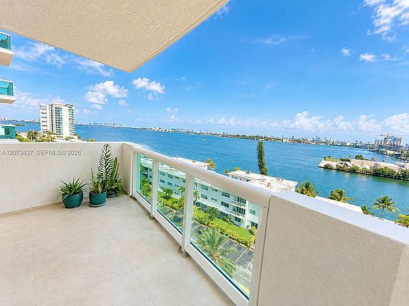 3rd image of 7910 Harbor Island Dr APT 904