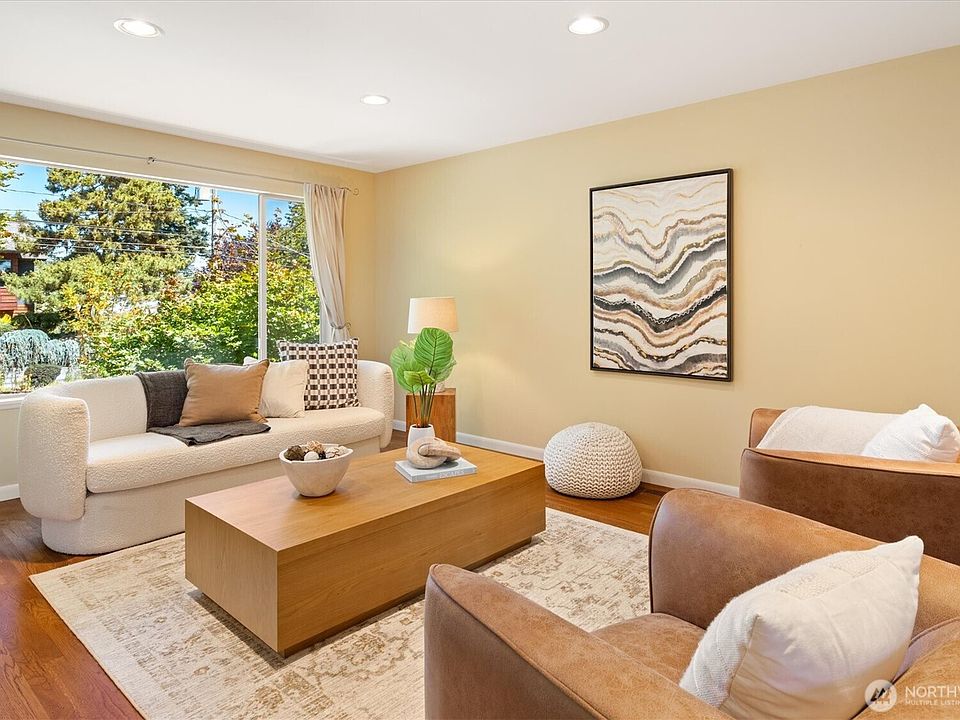 どこかのつくえ 745 N 97th Street, Seattle, WA 98103 | Zillow