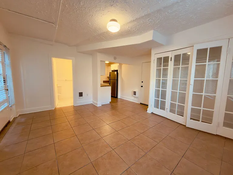 2235 NW Johnson St — Photo 7
