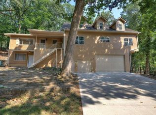 27 Swallow Dr SE, White, GA 30184