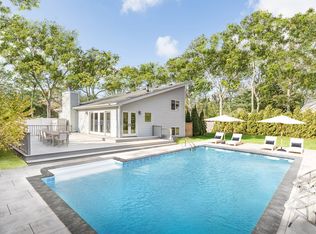 2976 Quogue Riverhead Rd, East Quogue, NY 11942