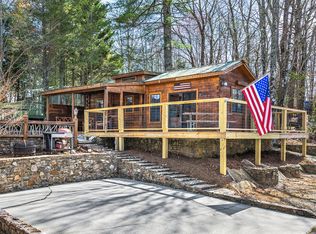 30 Boulder Dr, Lake Toxaway, NC 28747