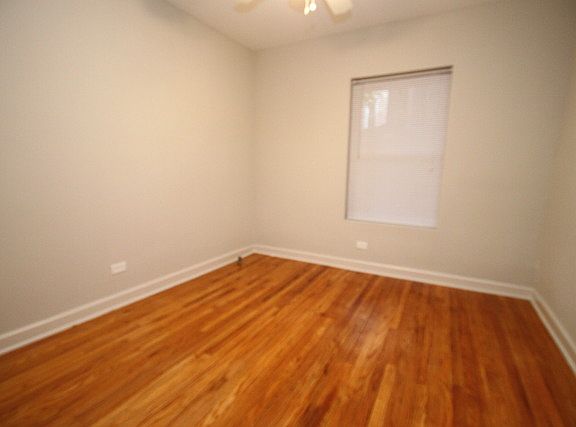 5th image of 1338 W Argyle St APT 1S
