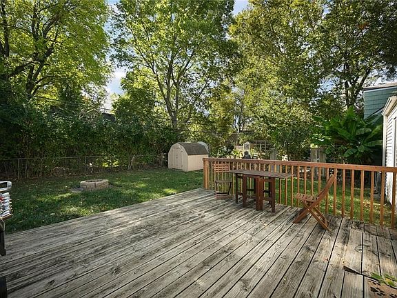 5th image of 6411 W 80th St