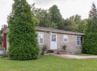 632 Dover Rd, Clarksville, TN 37042