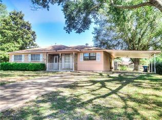 320 Red Bud Ln, Vivian, LA 71082