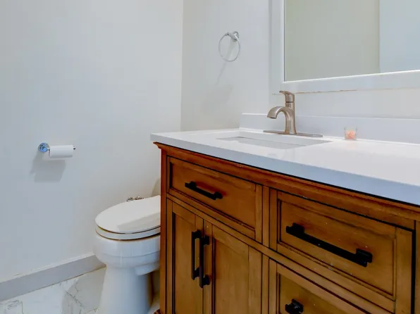 816 Topsail Lane image 19 of 43