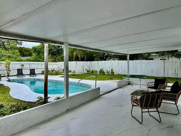 415 NW 133rd St — Photo 43