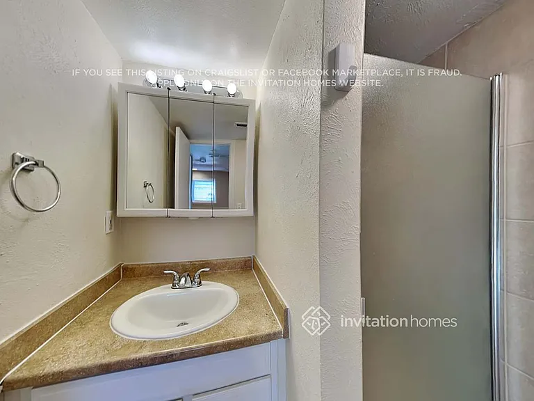 5003 S Richfield Cir — Photo 17