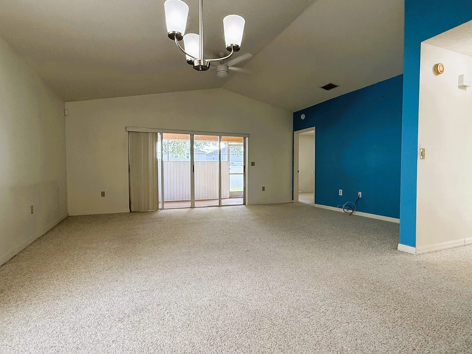 260 Lake Suzanne Drive - 1 — Photo 2