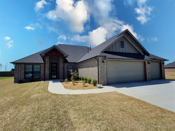 310 N 23rd St, Collinsville, OK 74021