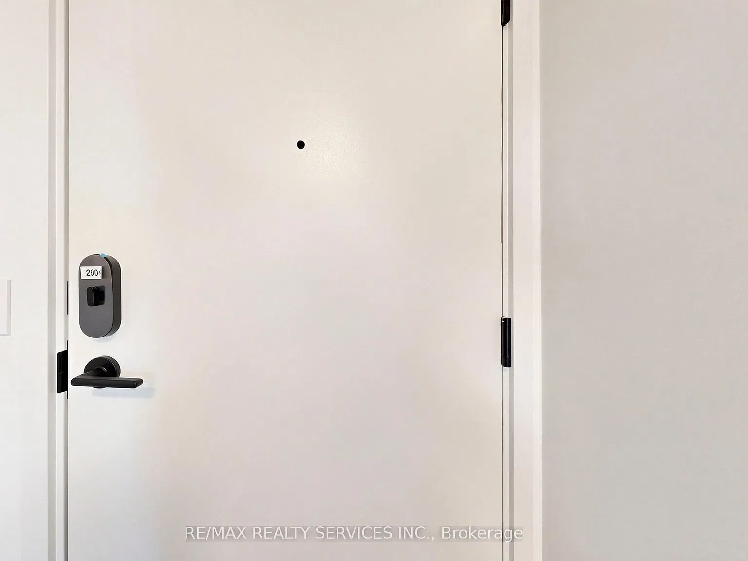 2 bed, $2,400 — Photo 4