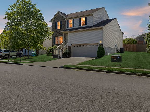 2nd image of 1429 Scarcroft Ln