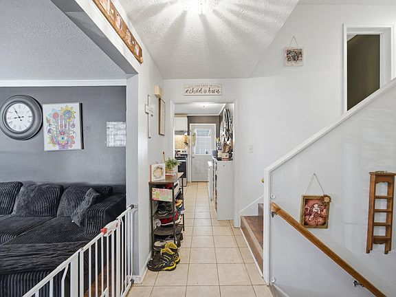 4th image of 111 Ronameki Dr