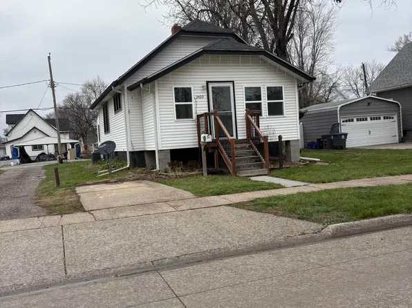 2420 5th Ave, Council Bluffs, IA 51501