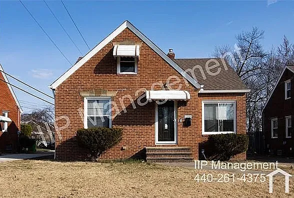 11915 E Granger Rd — Photo 1