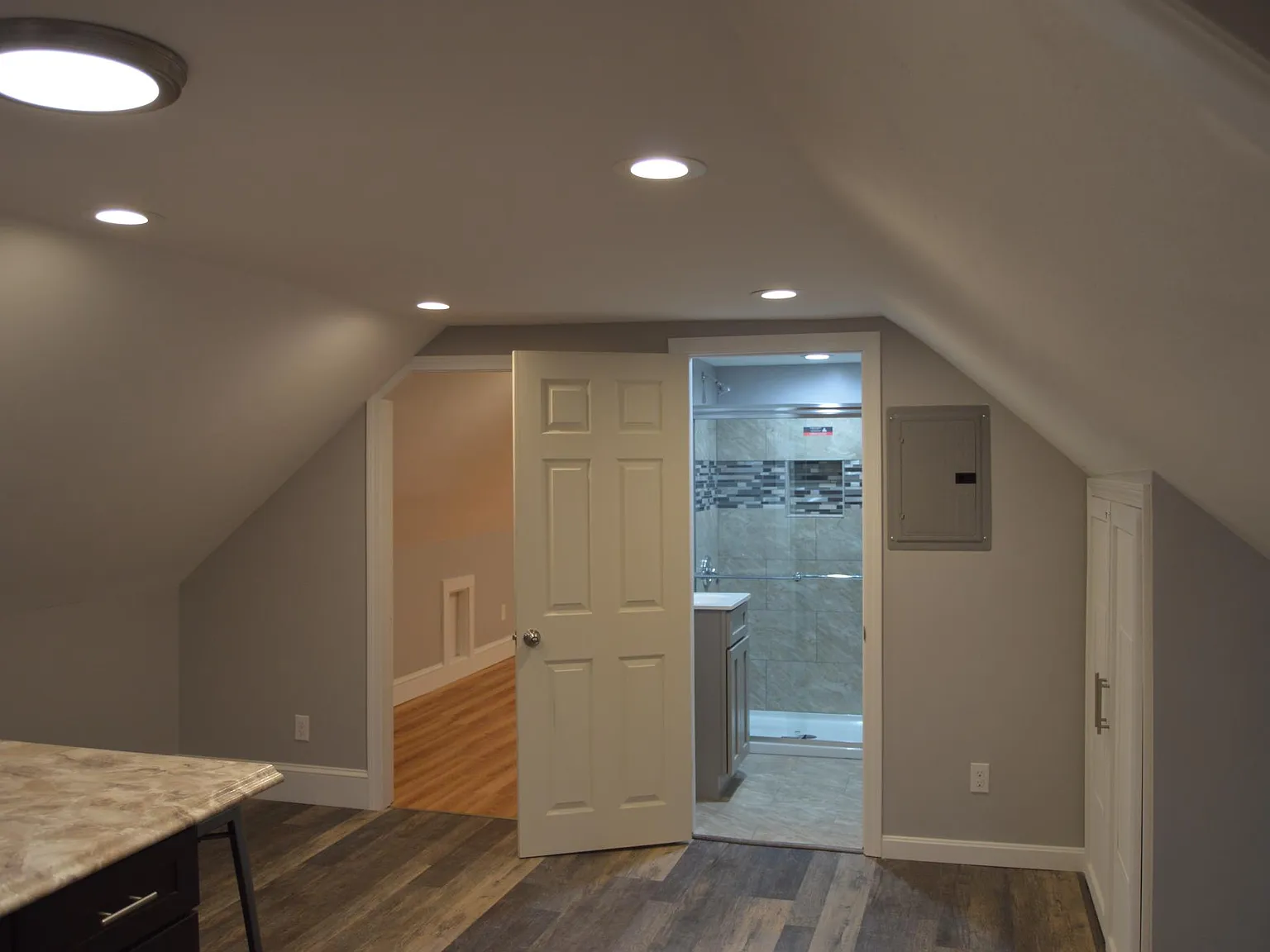 1 bed, $1,600 — Photo 2