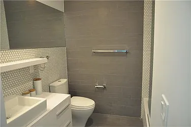 Rented by R New York