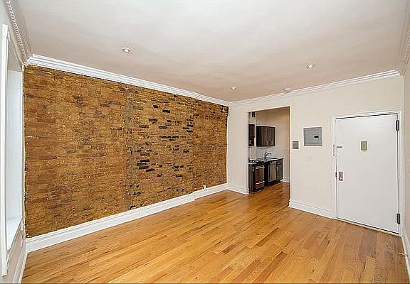 2nd image of 242 E 75th St APT 5C