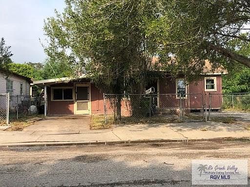 3rd image of 823 E Ringgold St