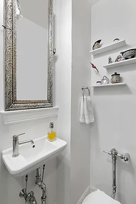 Sold by Nest Seekers International | media 13