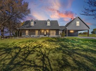 5199 Fm 896, Trenton, TX 75490