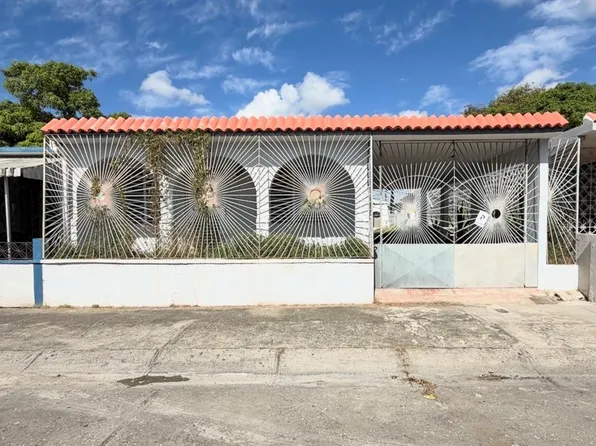 2005 EDUARDO CUEVAS URB. VILLA GRILLASCA, PONCE, PR 00717